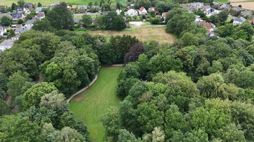 Brachfläche neben dem Mohnspark