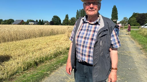 Historische Ernte in Langenberg mit Mähbinder