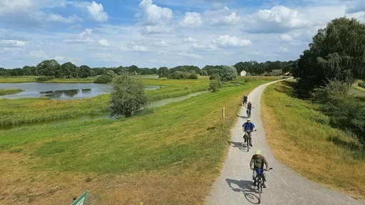 Emsradweg am Steinhorster Becken in Delbrück.