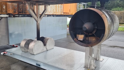Triebwerk des Simulators am Flughafen Paderborn/Lippstadt 