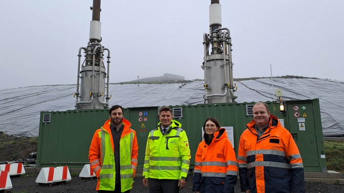 Philipp Benkus (IFAS), Kreisdirektor Philipp Scharfenbaum, Beatrice Oevermann und Andreas Sondermann vom Fachdienst Umwelt (von links)