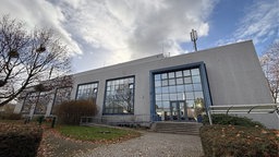 Die Vorderseite von der Unterkunft für Asylsuchende in Bonn.