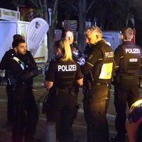 Mehrere Polizisten am Einsatzort