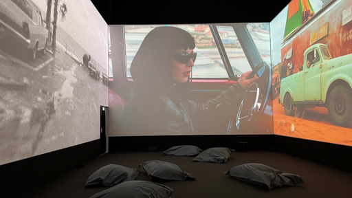 Eine immersive Kinoinstallation in der Wim Wenders Austellung der Bonner Bundeskunsthalle