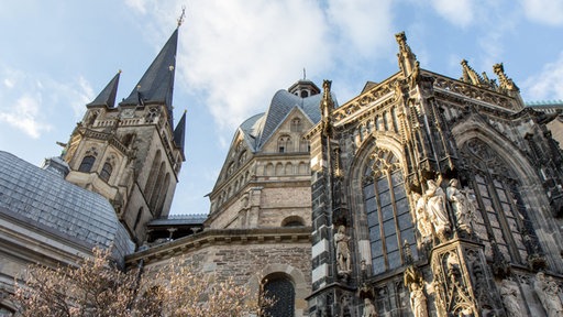 Der Aachener Dom ist Weltkulturerbe.