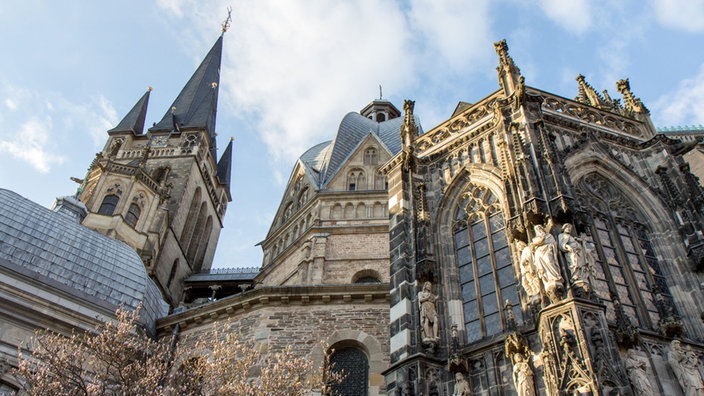 Der Aachener Dom ist Weltkulturerbe.