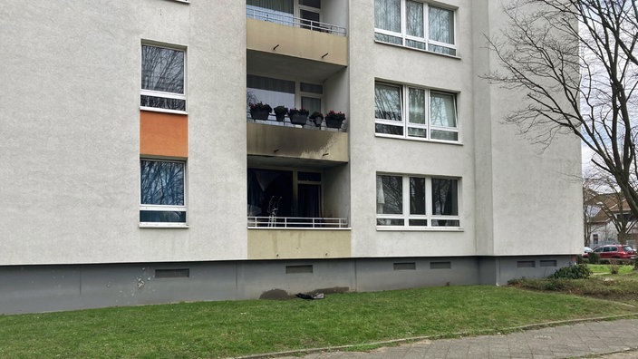 Außenfassade der ausgebrannten Wohnung