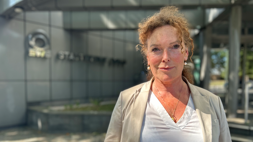 Porträt von der Geschäftführerin der Stadtwerke Bonn - Anja Wenmakers