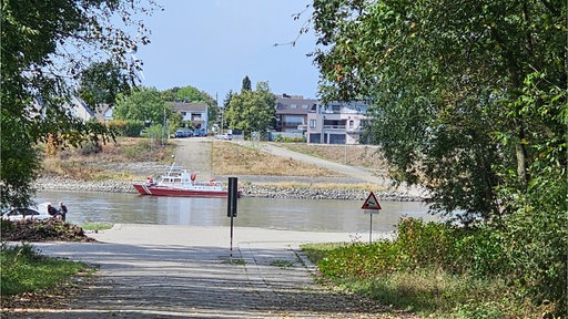 Fluss mit einer Rampe