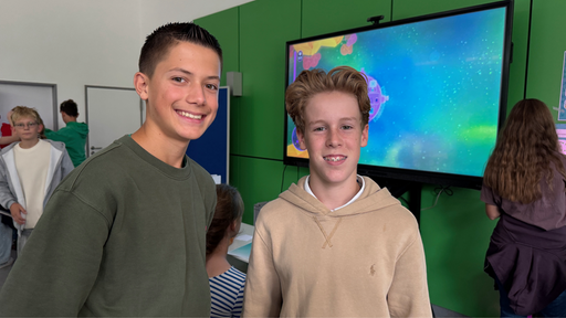 Zwei schüler des Gymnasiums während den Gamedays in Bonn