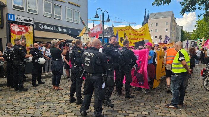 Demonstration am Heumarkt in Köln