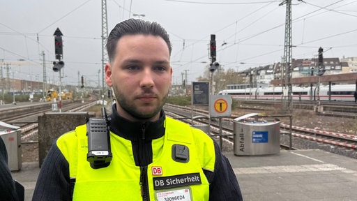 Alexandros ist Azubi bei der DB Sicherheit