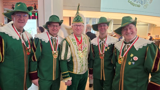 Prinz Matthias und seine Pagen von der Großen Karnevalsgesellschaft aus dem westfälischen Belecke.