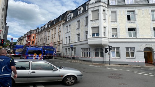 Einsturzgefährdetes Haus in Wuppertal-Oberbarmen wurde abgesperrt