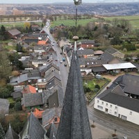 Die Kirche von Keyenberg, knapp 500 Meter entfernt vom Braunkohletagebau Garzweiler.