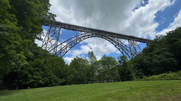 Die Müngstener Brücke in Solingen