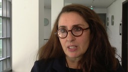 Seda Basay-Yildiz vertritt Überlebende des Brandanschlags.