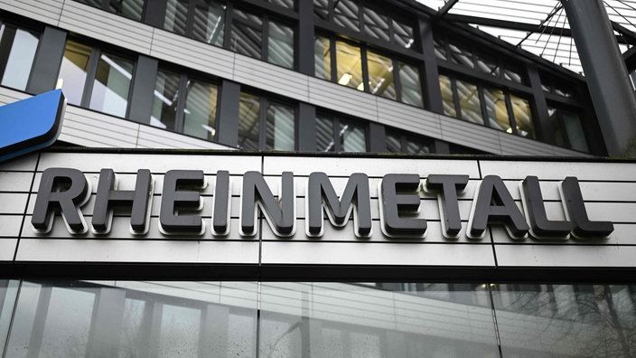 Schriftzug aus dem Logo der Rüstungsfirma Rheinmetall