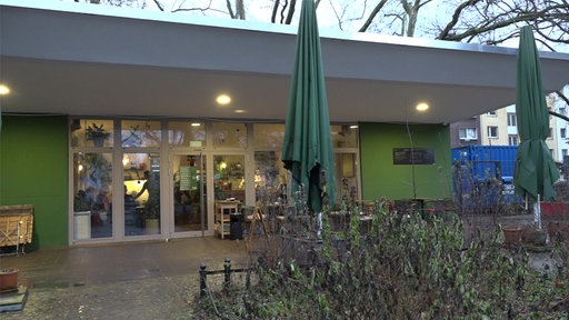 Der Außenbereich des Cafes in Dortmund.