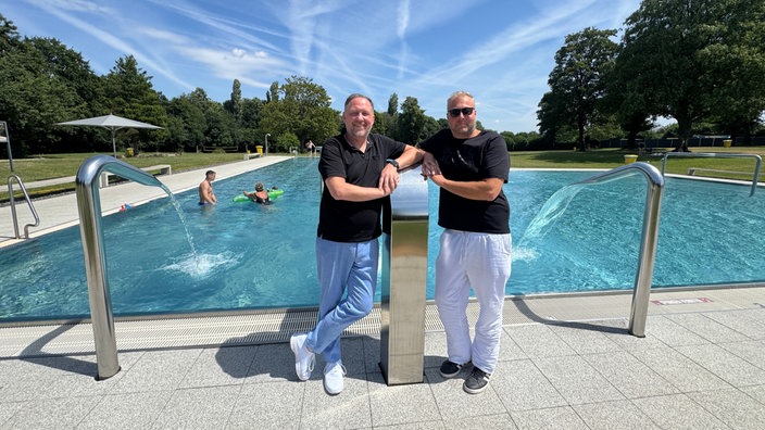 Christian Krause und Swen Hegemann im Freibad Werne