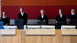 Die Jugendstrafkammer des Landesgerichts Bochum beim Prozessauftakt gegen einen Jugendfußballtrainer