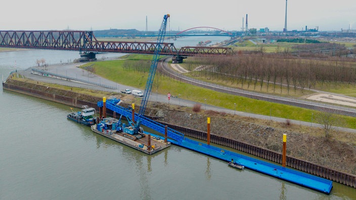 neuer Schiffsanleger am Duisburger Rheinpark 