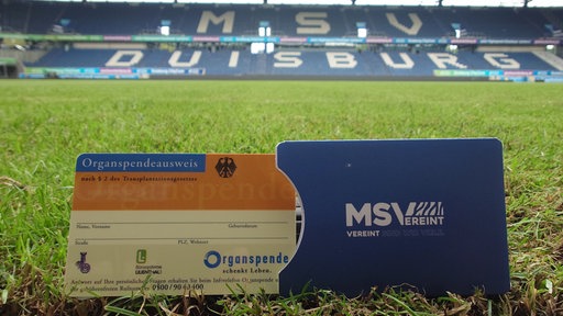 Organspendeausweis im MSV Duisburg Stadion