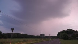 Das Bild zeigt einen verhangenen Himmel.