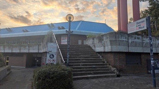 Die Emscher-Lippe-Halle in Gelsenkirchen von außen