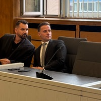 Anwalt Daniel Kuhlmann (r.) mit dem Mandanten Daniel Oryan im Essener Landgericht