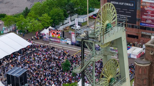 Public Viewing in der Arena auf Ewald
