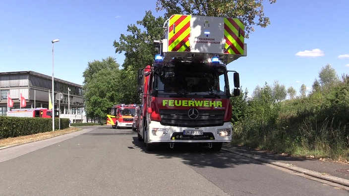 Zwei Feuerwehrautos der Freiwilligen Feuerwehr Fröndenberg