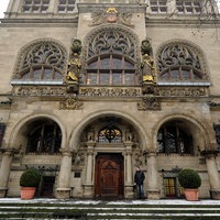 Frontansicht des Duisburger Rathaus
