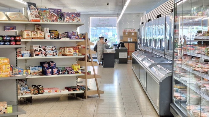 Innenansicht eines Supermarktes.