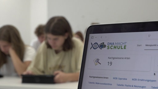 Schüler forschen zur Gewässerqualität im Ruhrgebiet für Umweltbundesamt