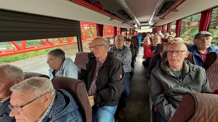 Mit dem Off-Road-Bus zum Windpark Waldeshöhe