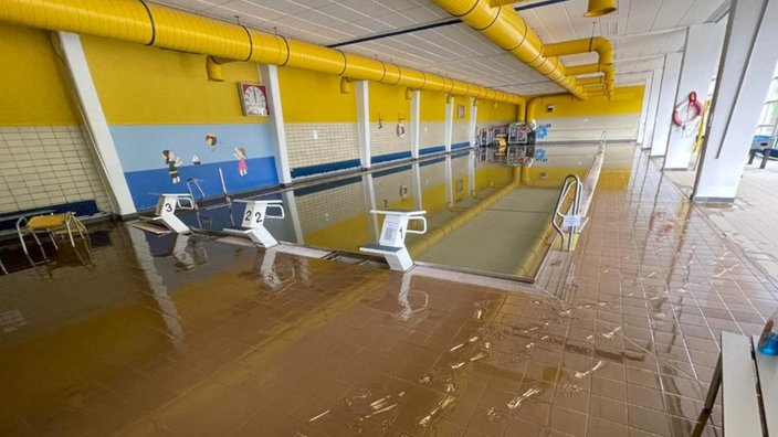 Auch das Hallenbad wurde überschwemmt