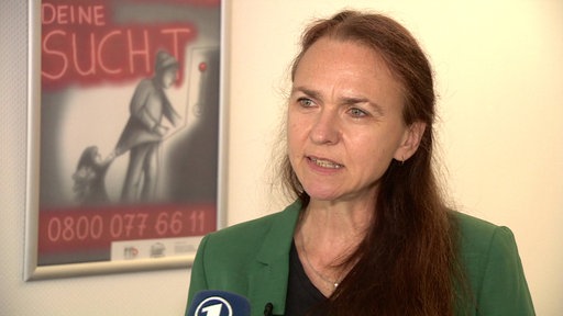 Porträt von Verena Küpperbusch im WDR-Interview