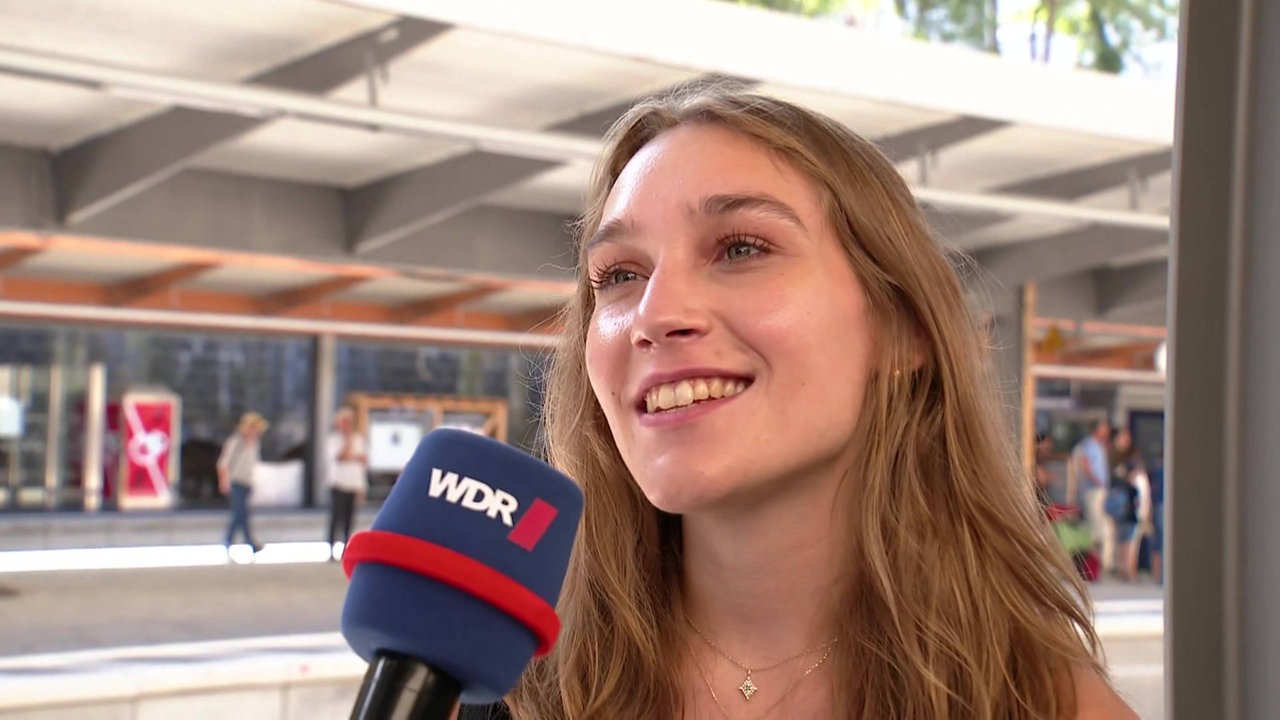 Porträt von Maire aus Wuppertal im WDR-Interview 