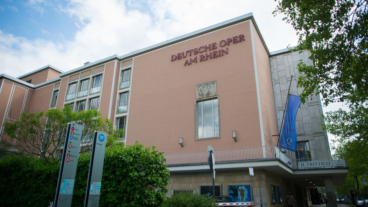 Das Opernhaus in Düsseldorf