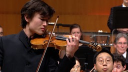 Daniel Lozakovich mit dem WDR Sinfonieorchester