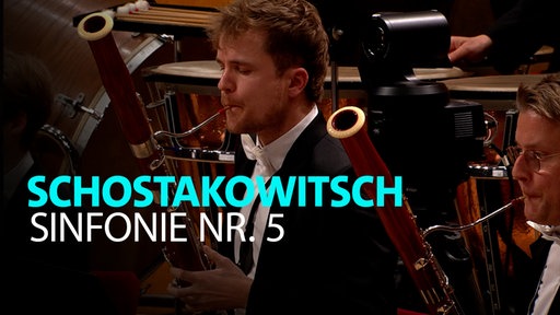 Das WDR Sinfonieorchester unter leitung von Constantinos Carydis spielt die Sinfonie Nr. 5 d-Moll op. 47 von Dmitrij Schostakowitsch. Die Aufnahme vom 16.05.2026 in der Kölner Philharmonie ist eine Produktion des WDR.