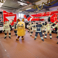 Die Maus tanzt gemeinsam mit der Feuerwehr Köln