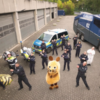 Die Maus tanzt gemeinsam mit der Polizei Köln