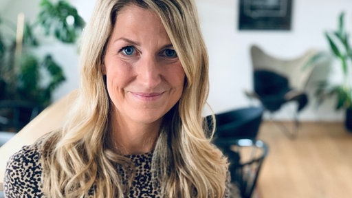 WDR-Reporterin Sabine Büttner