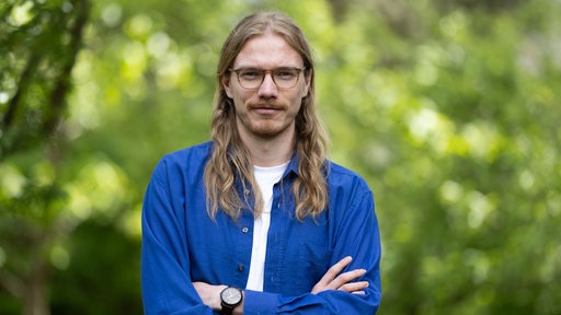 Simon Kaufmann arbeitet als Reporter und Producer für den WDR Bielefeld und das WDR-Digitalteam.