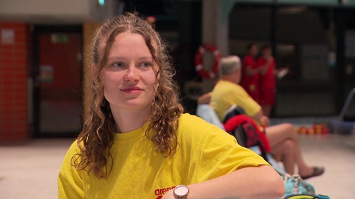 Alexa Klüppelberg, Ausbildungsleiterin bei der DLRG-Ortsgruppe Köln rechtsrheinisch Süd