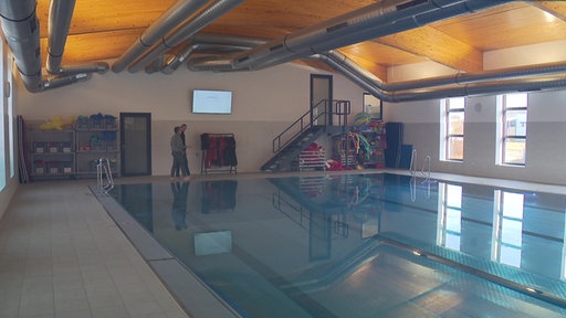 Schwimmbad in Bonn, speziell für die Schwimmausbildung, das Schwimmverband NRW und ein privater Investor in drei Monaten gebaut haben. 