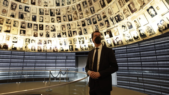 NRW-Ministerpräsident Hendrik Wüst in Yad Vashem