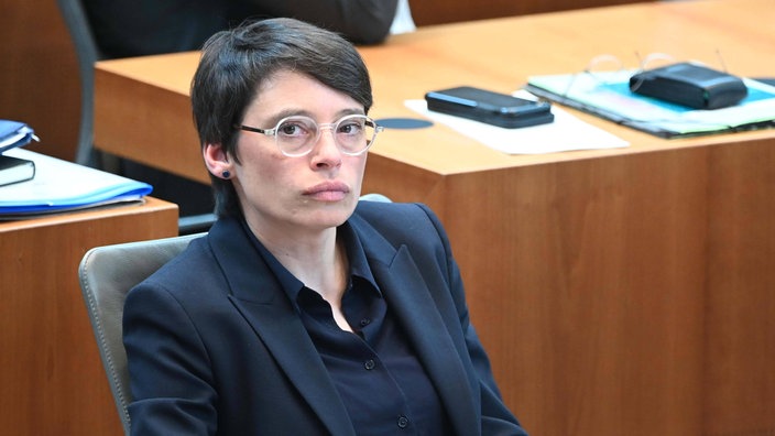 Josefine Paul, Landesministerin fuer Kinder, Jugend, Familie, Gleichstellung, Flucht und Integration des Landes Nordrhein-Westfalen